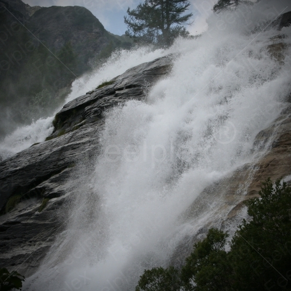 Cascata del Toce Wasserfall