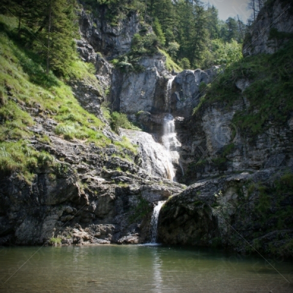 Kaskaden-Wasserfall