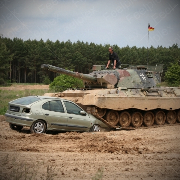 Carcrashing mit Leopard 1A3