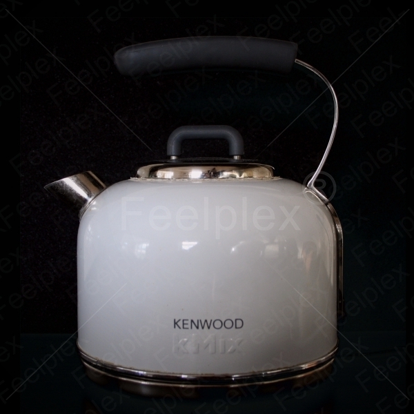 Wasserkocher / Wasser kochen