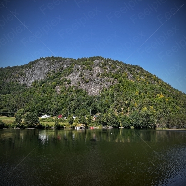 Sommer am Fennefoss – Klangreise ans Wasserufer