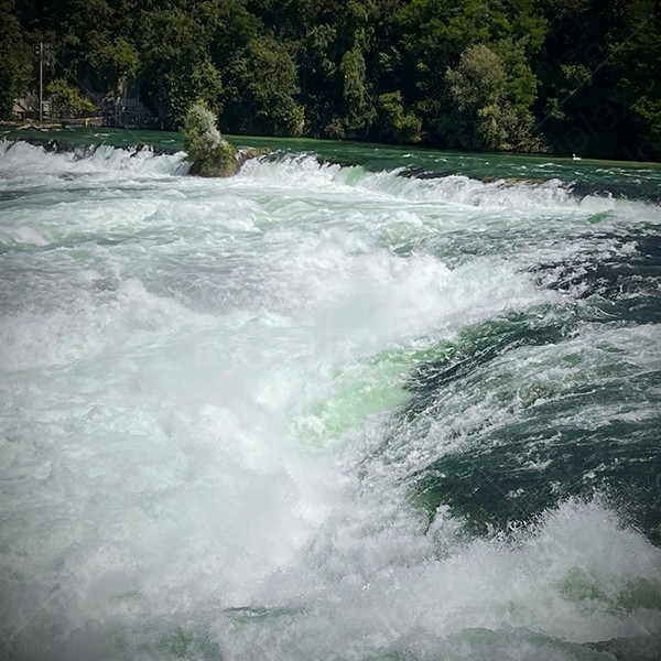Wasserwirbel am Rheinfall