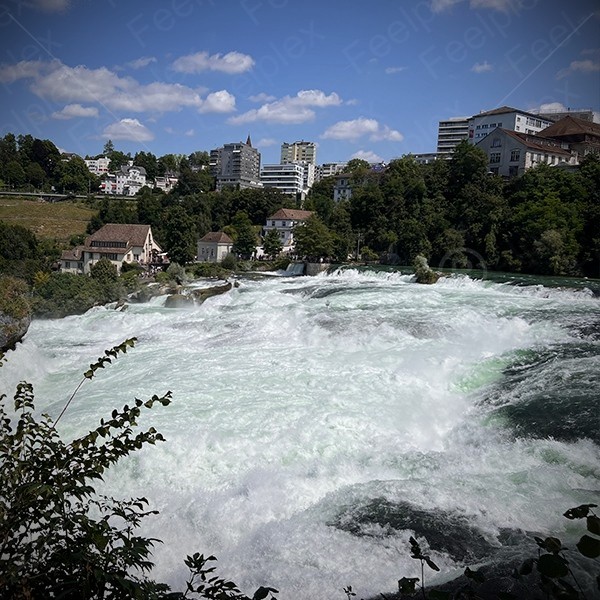 Wasserwirbel am Rheinfall