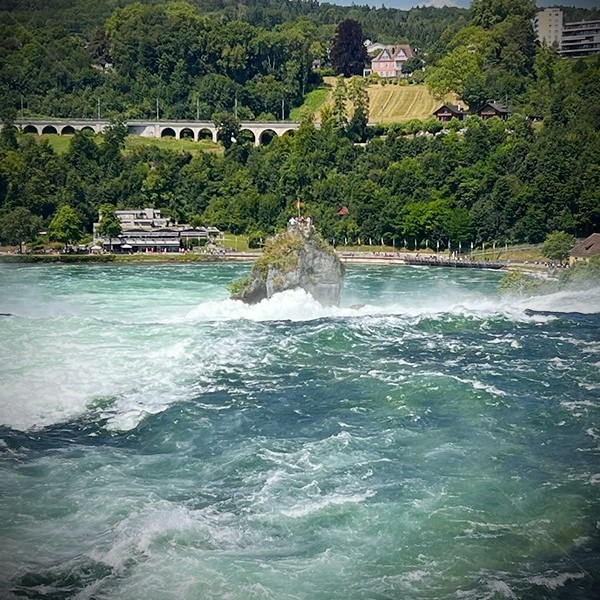 Wasserwirbel am Rheinfall