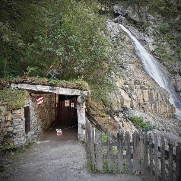 Wasserfall bei Goldbergmine