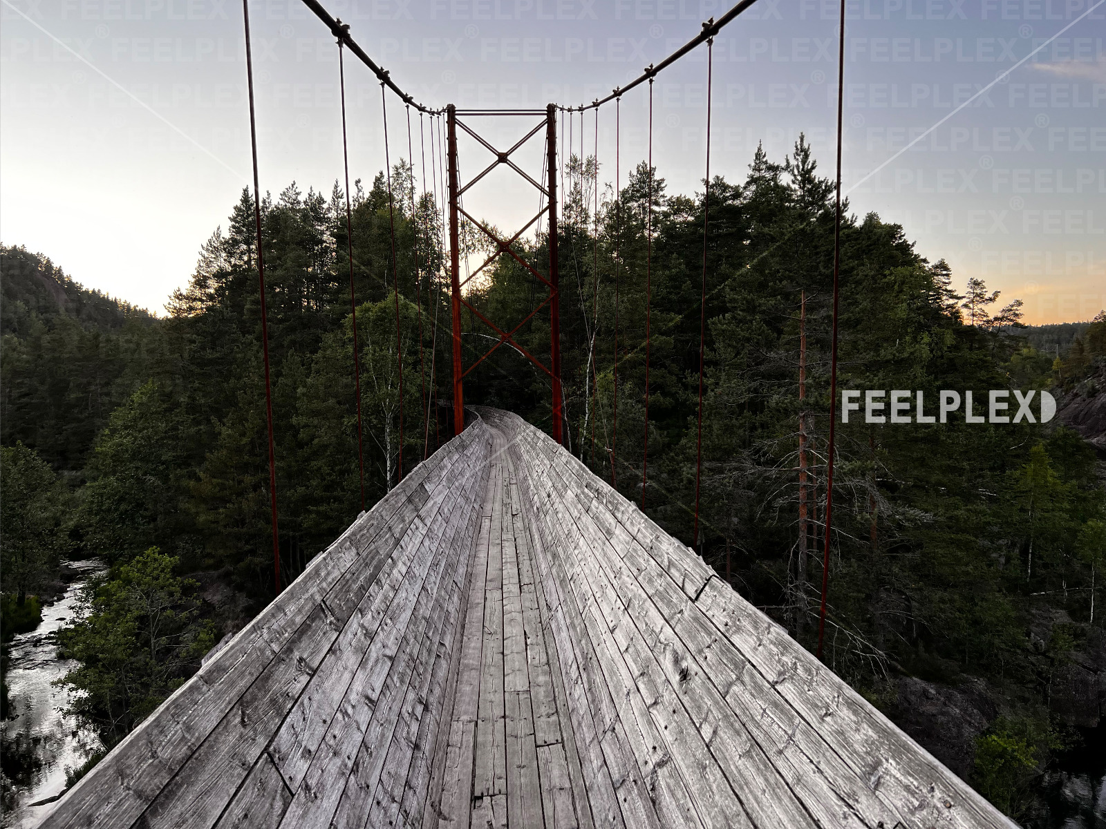Hängebrücke an der Flößerrinne