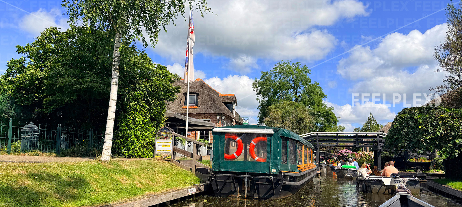Giethoorn by Water