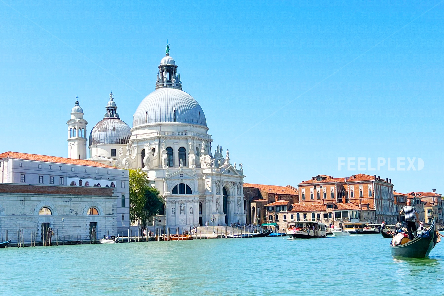 Offener Canalblick zur Santa Maria della Salute